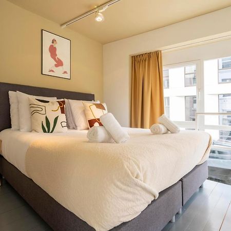Shway - The Red With Pearls Apartment Antwerpen Bagian luar foto