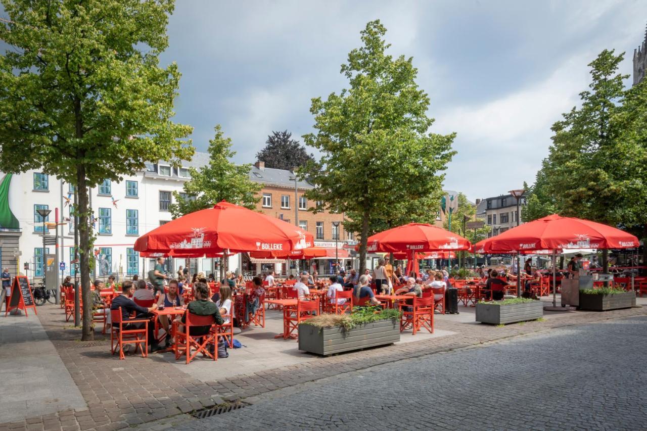 Shway - The Red With Pearls Apartment Antwerpen Bagian luar foto